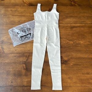 OQQ Women's Yoga Ribbed One Piece Tank Top Sleeveless Exercise JumpSuit Romper